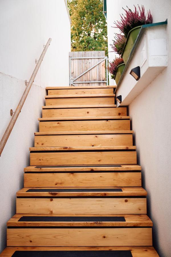 Apartment Fuer 2 Erwachsene Und 2 Kinder, Ausgestattet Mit Einem Weinkeller Und Einem Kleinen Hof - Self-Made Fruehstueck Inbegriffen Retz Exterior photo